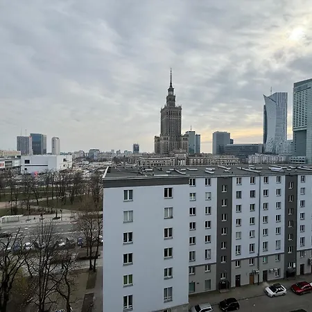 Sweet Life Next To Metro Station Apartment *